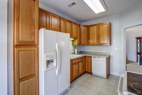 Tiny photo for 118 Riverbirch Trce Trce, Lynchburg, VA 24502 (MLS # 362902)