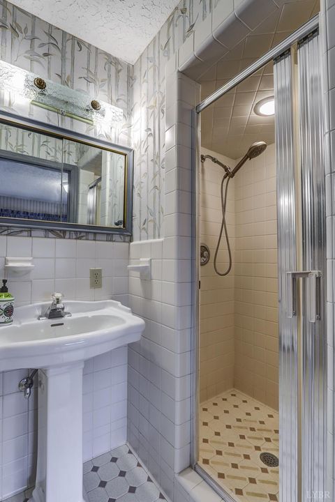 Tiny photo for 3104 Cranehill Drive, Lynchburg, VA 24503 (MLS # 362303)