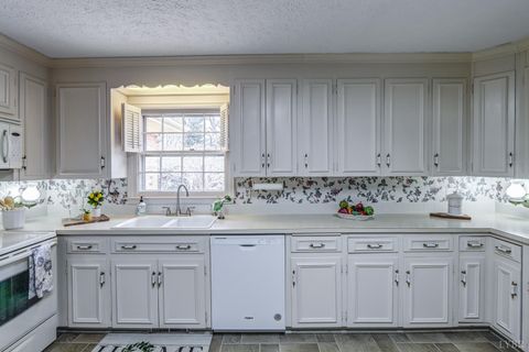 Tiny photo for 3104 Cranehill Drive, Lynchburg, VA 24503 (MLS # 362303)