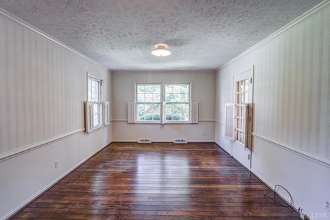 Tiny photo for 3104 Cranehill Drive, Lynchburg, VA 24503 (MLS # 362303)