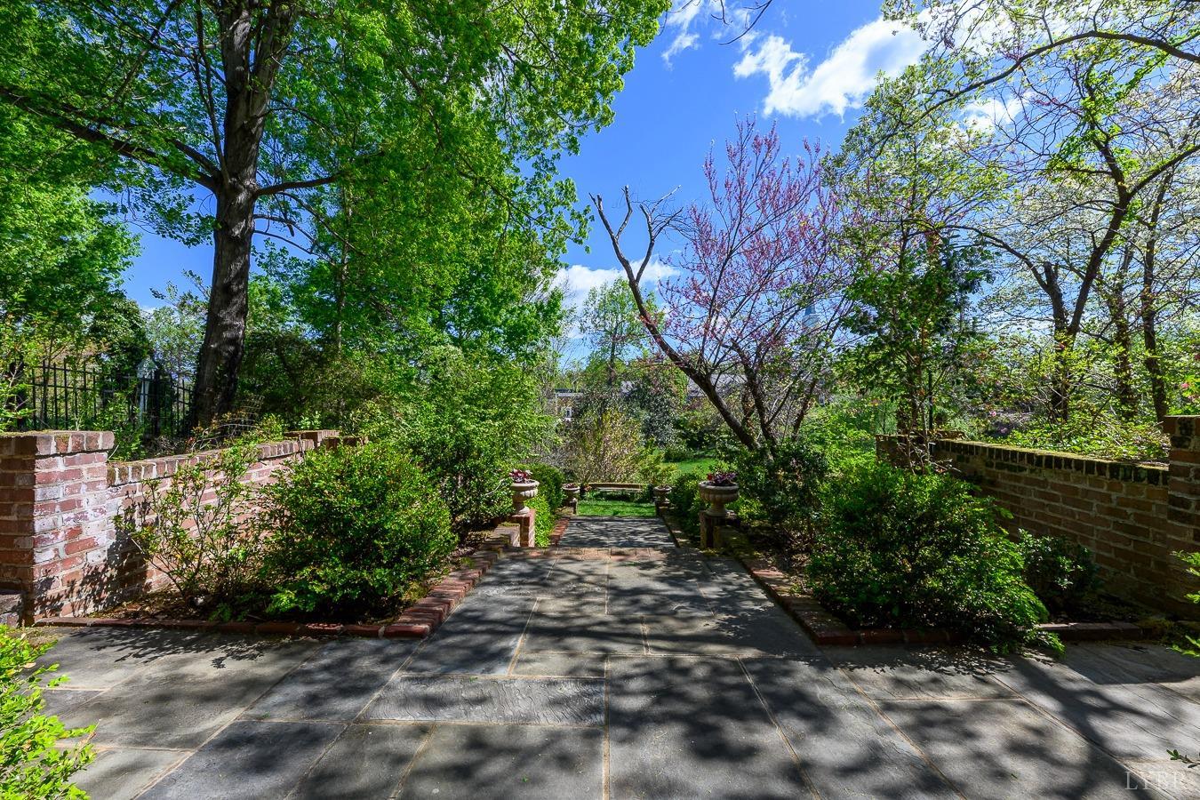 3830 Peakland Pl, Lynchburg, Virginia image 5