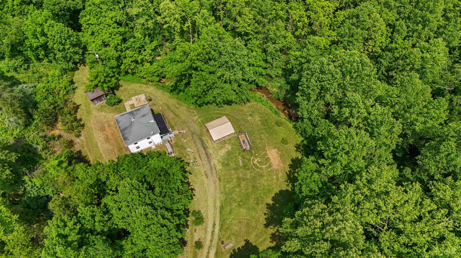 277 Crab Creek Rd Rd, Monroe, Virginia image 2
