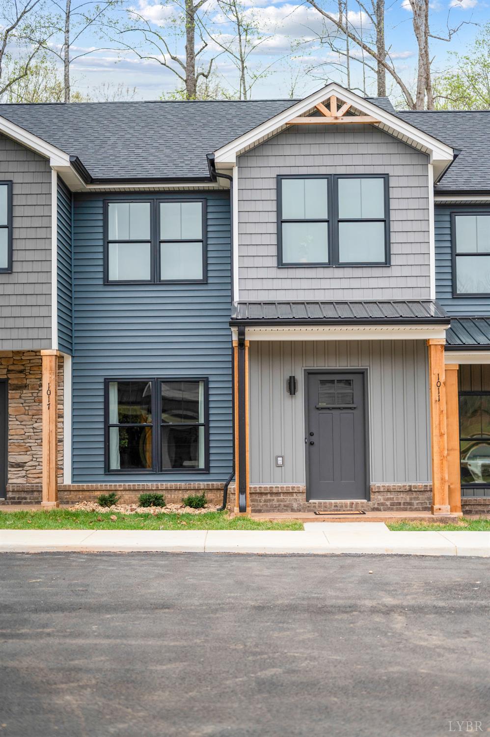 1017 Wythe Drive, Forest, Virginia image 3