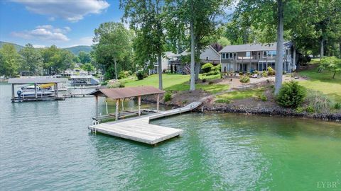 Tiny photo for 292 Cove Road, Penhook, VA 24137 (MLS # 362999)