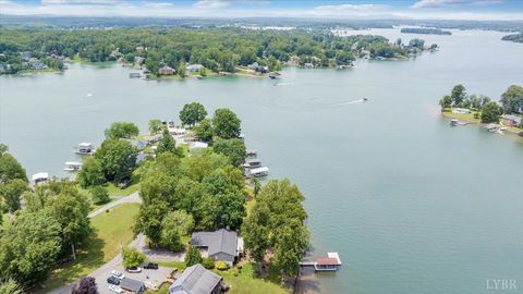 Tiny photo for 292 Cove Road, Penhook, VA 24137 (MLS # 362999)