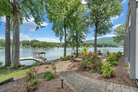 Tiny photo for 292 Cove Road, Penhook, VA 24137 (MLS # 362999)
