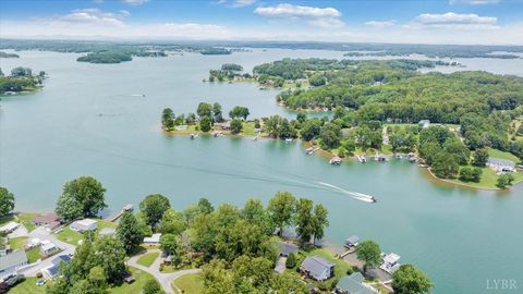 Tiny photo for 292 Cove Road, Penhook, VA 24137 (MLS # 362999)