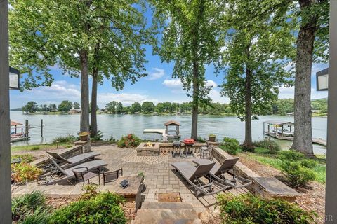 Tiny photo for 292 Cove Road, Penhook, VA 24137 (MLS # 362999)