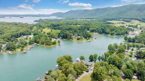 Tiny photo for 292 Cove Road, Penhook, VA 24137 (MLS # 362999)