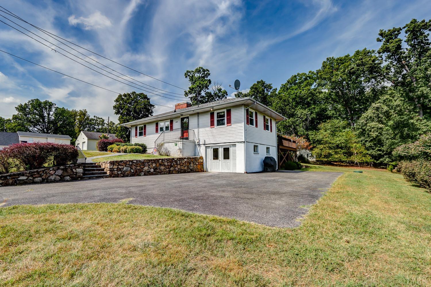 1313 Boone Drive, Bedford, Virginia image 3