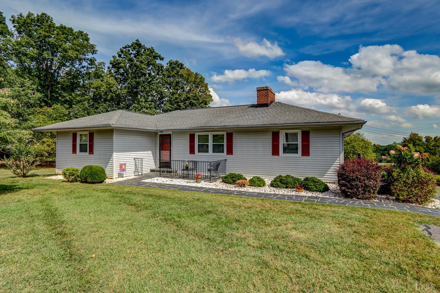 1313 Boone Drive, Bedford, Virginia image 2