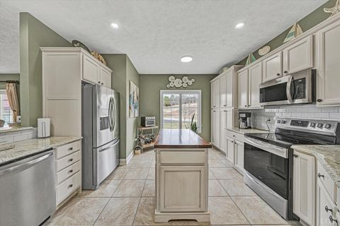 Tiny photo for 1049 San Marcos Court, Moneta, VA 24121 (MLS # 363993)