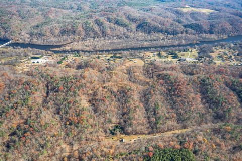 Photo of 0 Lee Jackson Highway, Big Island, VA 24526 (MLS # 362970)