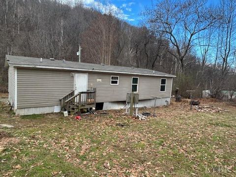 Tiny photo for 1959 Sweet Hollow Road, Big Island, VA 24526 (MLS # 366086)