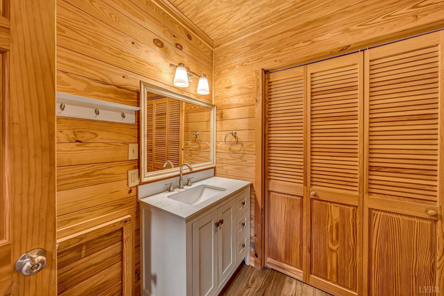 135 Holyfield Lane, Moneta, Virginia image 12