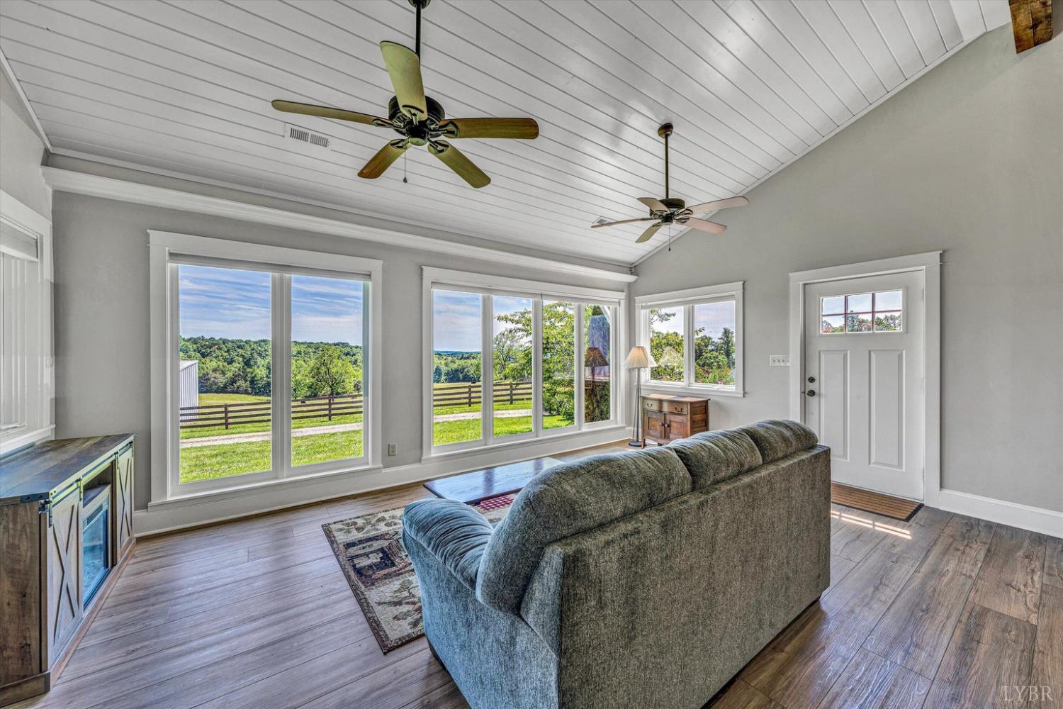 135 Holyfield Lane, Moneta, Virginia image 4