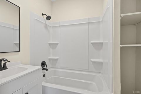 Tiny photo for 859 Belmont Street, Lynchburg, VA 24504 (MLS # 362395)