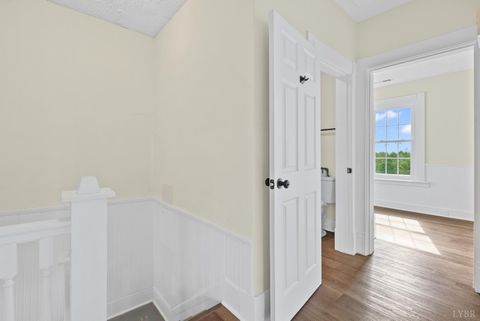 Tiny photo for 859 Belmont Street, Lynchburg, VA 24504 (MLS # 362395)