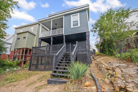 Tiny photo for 859 Belmont Street, Lynchburg, VA 24504 (MLS # 362395)