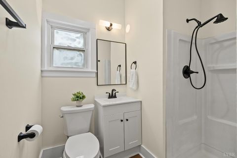 Tiny photo for 859 Belmont Street, Lynchburg, VA 24504 (MLS # 362395)