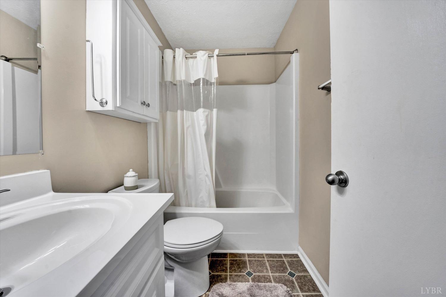 505 Sweeney Circle, Forest, Virginia image 14