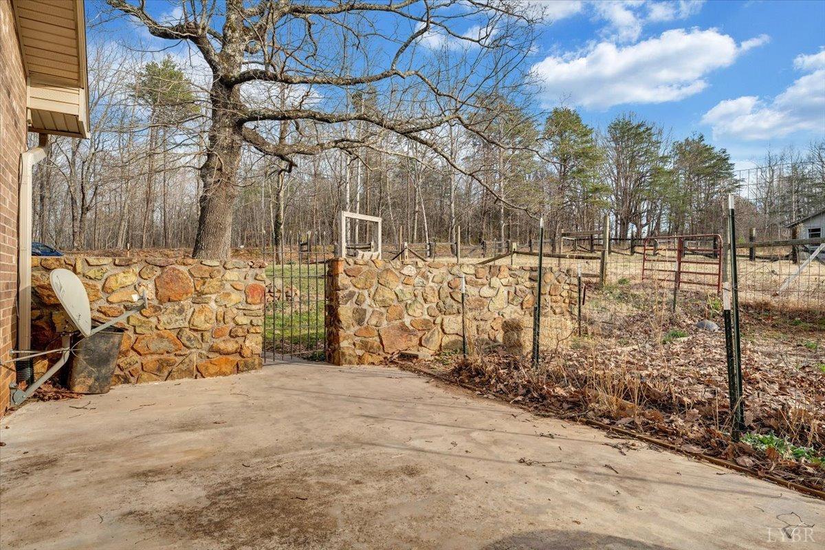 15981 Rockford School Road, Hurt, Virginia image 49