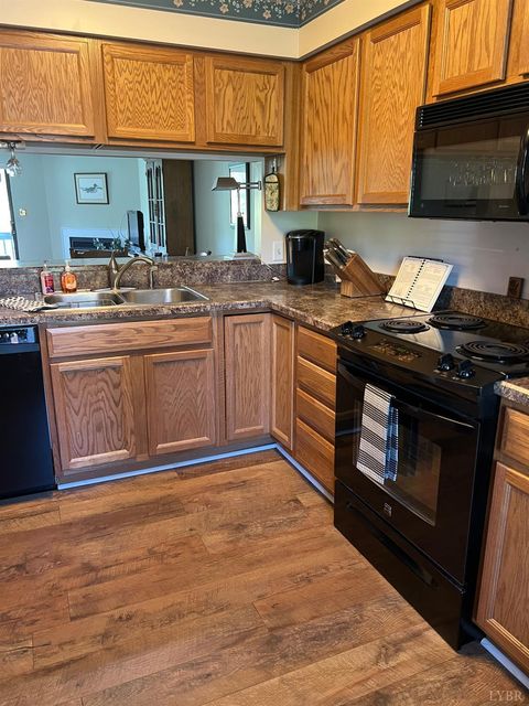 Tiny photo for 2212 Deer Run, Forest, VA 24551 (MLS # 362485)