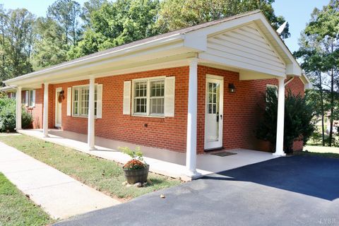 Tiny photo for 121 Gatlin St, Lynchburg, VA 24502 (MLS # 364621)