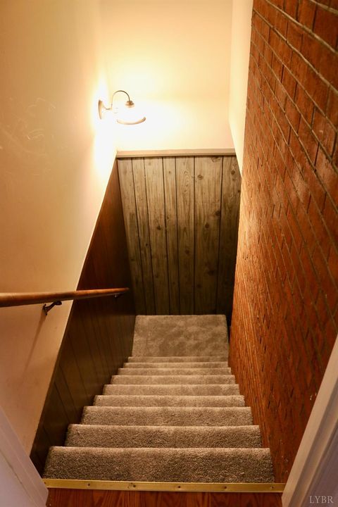 Tiny photo for 121 Gatlin St, Lynchburg, VA 24502 (MLS # 364621)