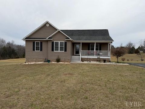 Photo of 216 Avery Lane Ln, Appomattox, VA 24522 (MLS # 364003)