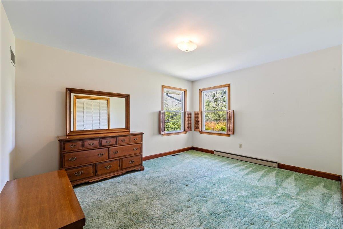711 Leftwich Street, Gretna, Virginia image 13
