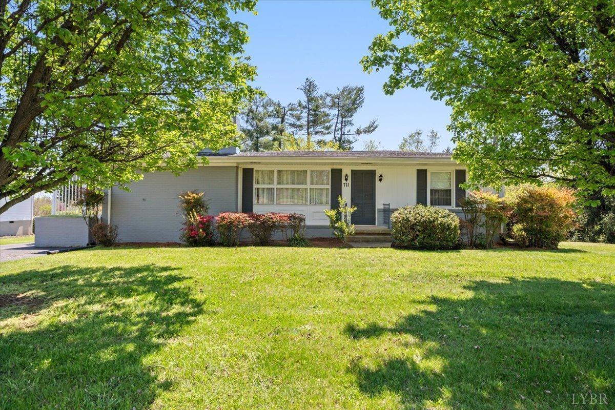 711 Leftwich Street, Gretna, Virginia image 1