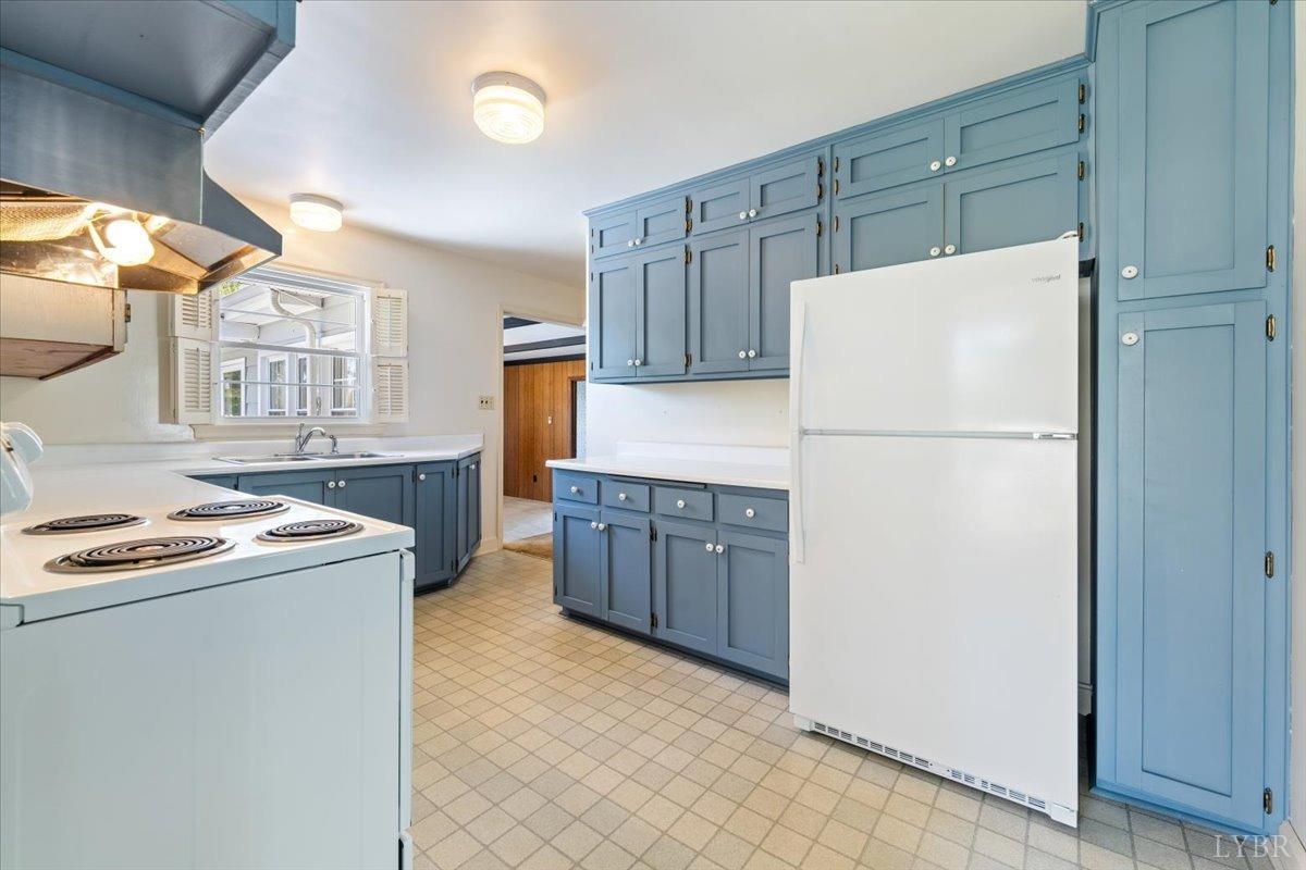 711 Leftwich Street, Gretna, Virginia image 9