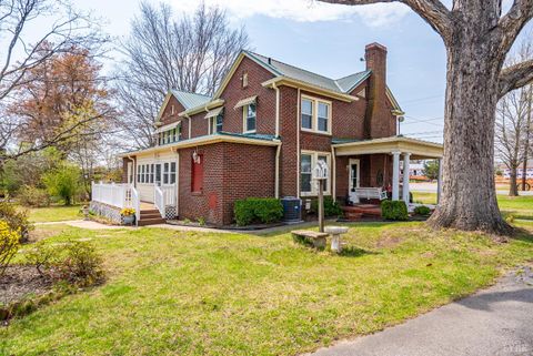 Tiny photo for 412 N Main Street, Gretna, VA 24557 (MLS # 365384)