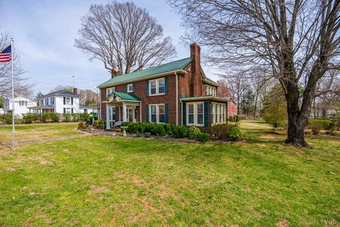 Tiny photo for 412 N Main Street, Gretna, VA 24557 (MLS # 365384)