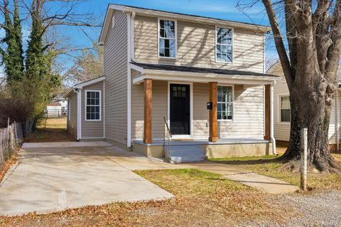 Tiny photo for 2518 Carter Street, Lynchburg, VA 24501 (MLS # 364100)