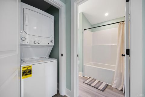 Tiny photo for 2518 Carter Street, Lynchburg, VA 24501 (MLS # 364100)