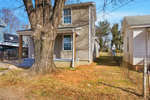 Tiny photo for 2518 Carter Street, Lynchburg, VA 24501 (MLS # 364100)