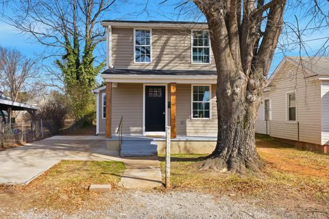 Photo of 2518 Carter Street, Lynchburg, VA 24501 (MLS # 364100)