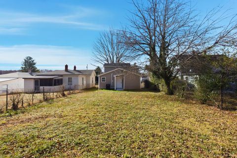 Tiny photo for 2518 Carter Street, Lynchburg, VA 24501 (MLS # 364100)