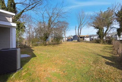 Tiny photo for 2518 Carter Street, Lynchburg, VA 24501 (MLS # 364100)