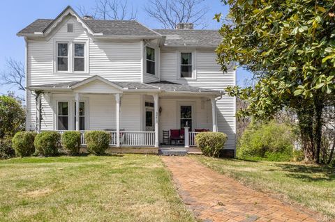 Photo of 236 S Main St, Chatham, VA 24531 (MLS # 365707)