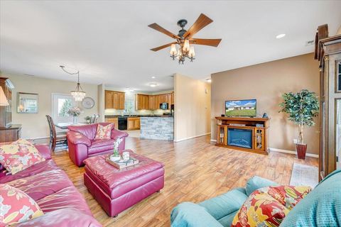 Tiny photo for 47 TYLER CT Ct, Evington, VA 24550 (MLS # 365902)