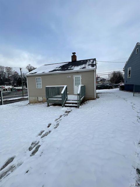 Tiny photo for 511 Blue Ridge Street, Lynchburg, VA 24501 (MLS # 365446)