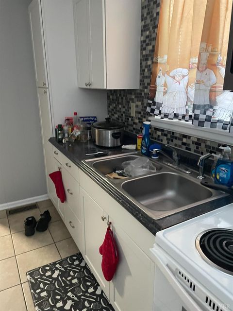 Tiny photo for 511 Blue Ridge Street, Lynchburg, VA 24501 (MLS # 365446)