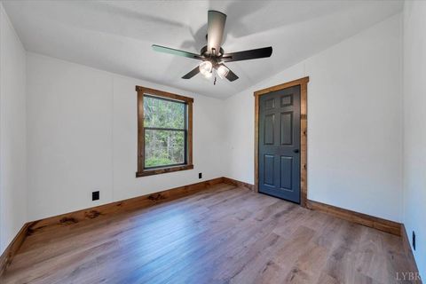 Tiny photo for 2781 Johnson School Road, Thaxton, VA 24174 (MLS # 366001)