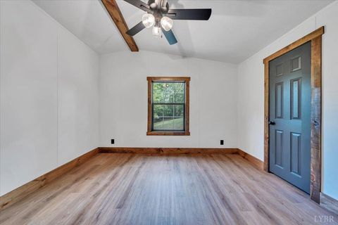 Tiny photo for 2781 Johnson School Road, Thaxton, VA 24174 (MLS # 366001)