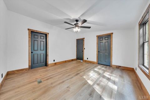 Tiny photo for 2781 Johnson School Road, Thaxton, VA 24174 (MLS # 366001)
