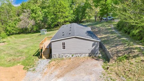 Tiny photo for 2781 Johnson School Road, Thaxton, VA 24174 (MLS # 366001)