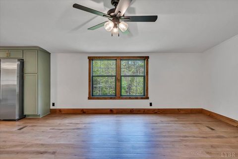 Tiny photo for 2781 Johnson School Road, Thaxton, VA 24174 (MLS # 366001)